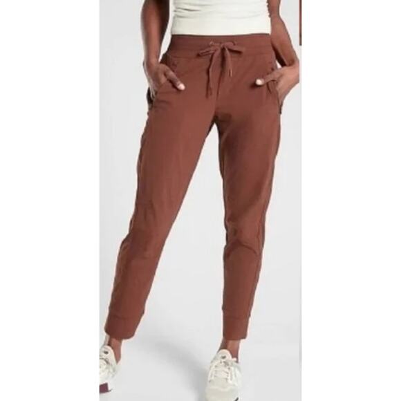 Athleta Women Trekkie Mid Rise Legacy Jogger Pant Size 4 Athleisure Active Brown - Picture 2 of 8